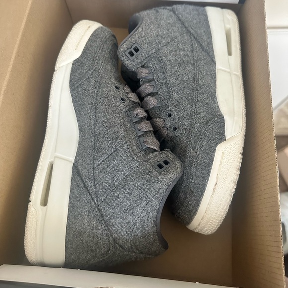 Jordan retro 3s - Picture 2 of 8